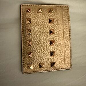 New Valentino Garavani Rockstud cardholder.